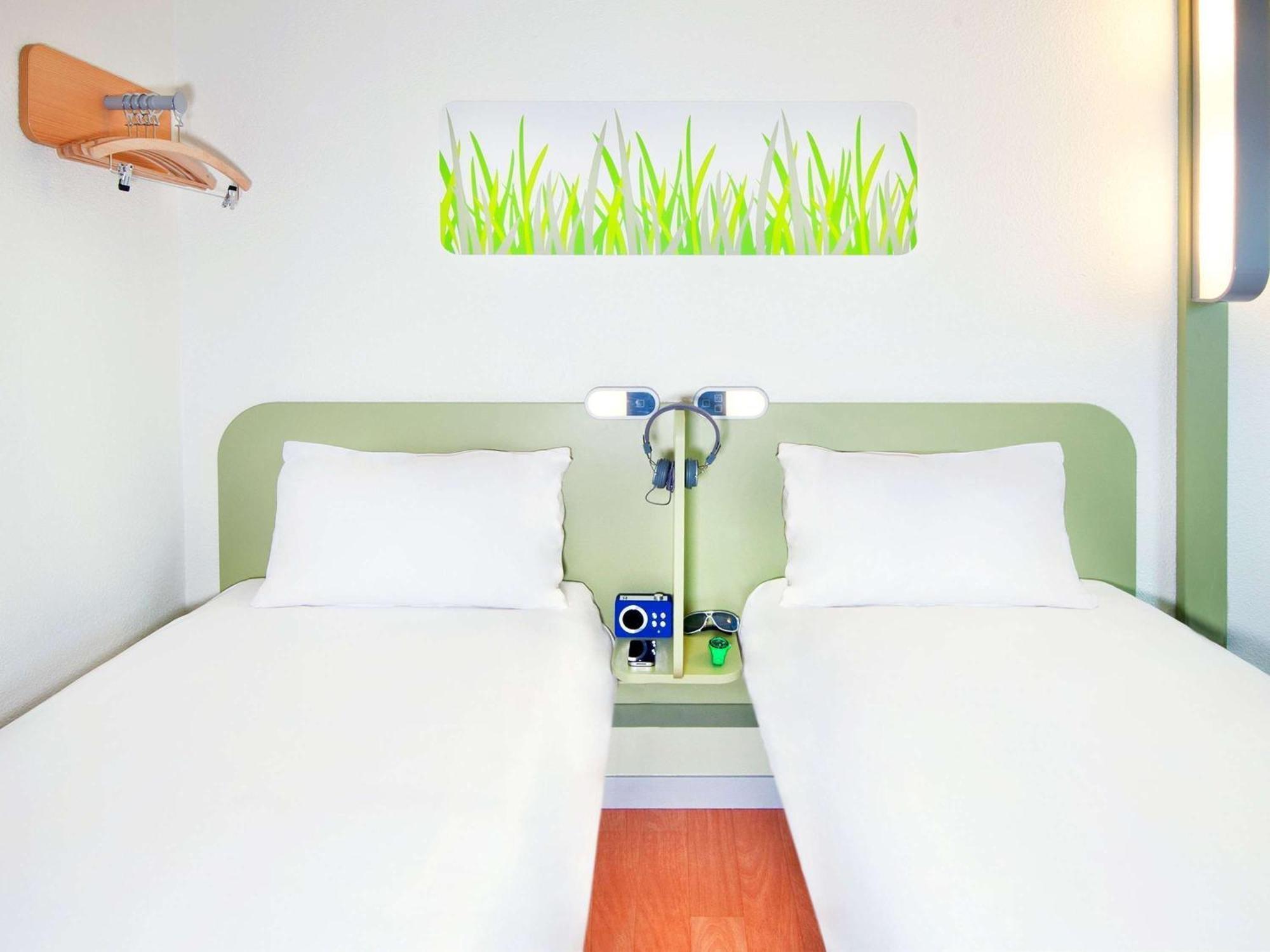 Ibis Budget Marseille Valentine Exterior photo